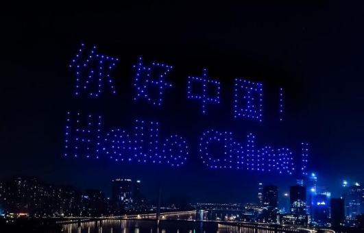 無人機燈光秀一場多少錢?無人機表演該怎么收費?